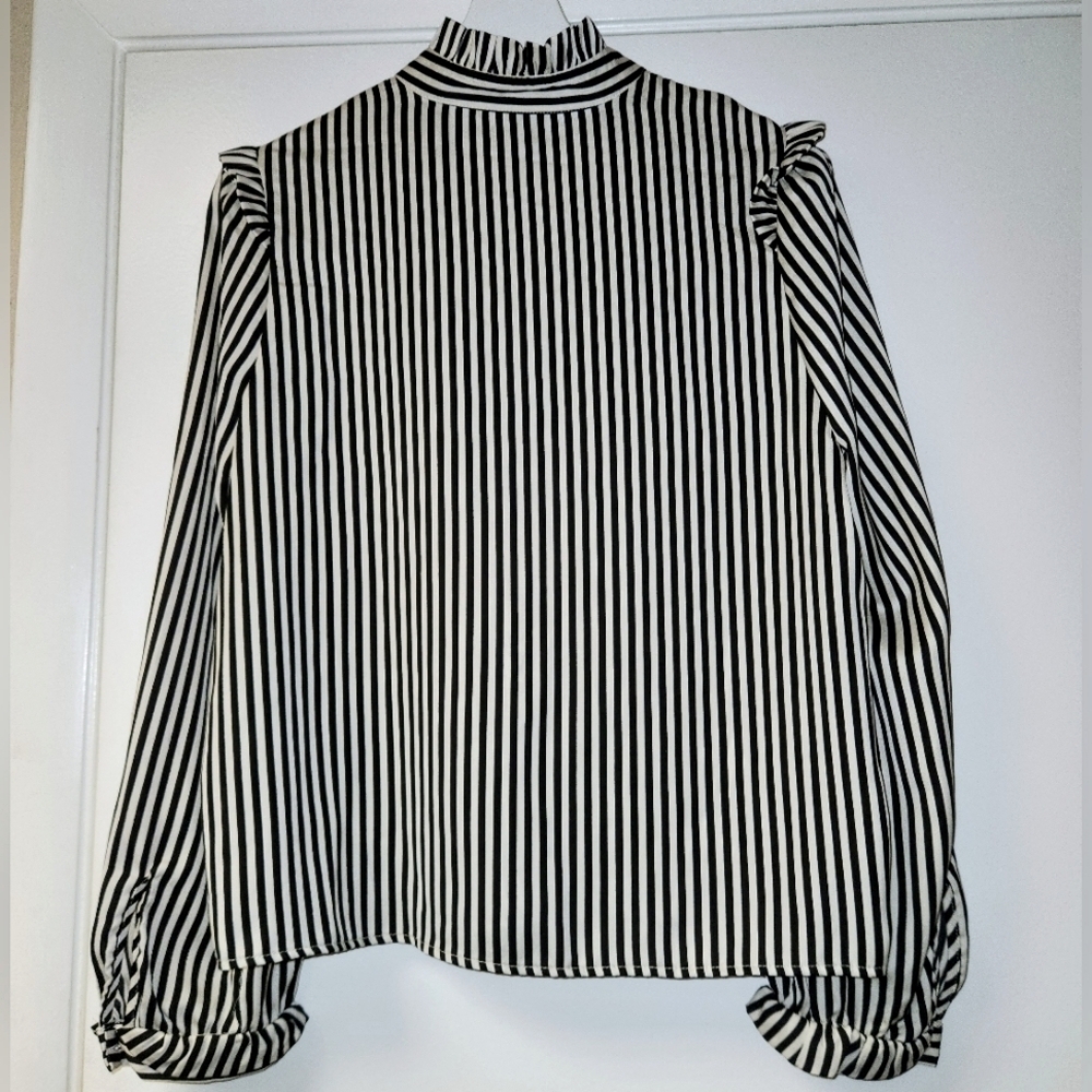 Who What Wear Striped Ruffled Victorian Mock Neck Blouse Size S - Picture 12 of 16